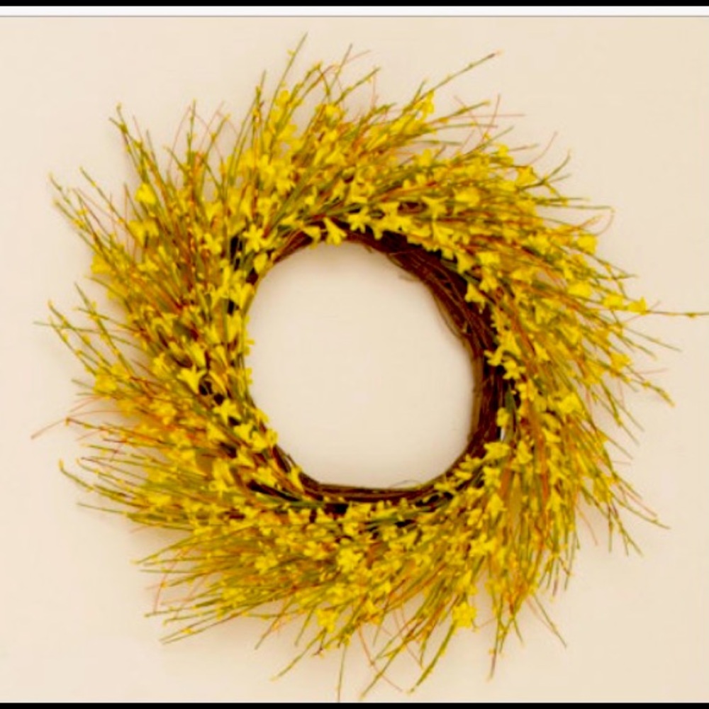 Spring Wreath - Picture 2 of 4